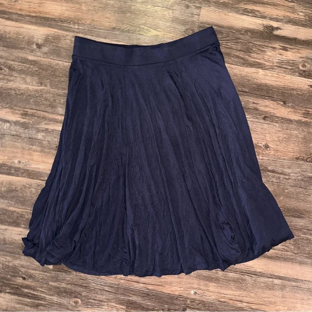 H&M Navy Blue Flowy Midi Skirt size L